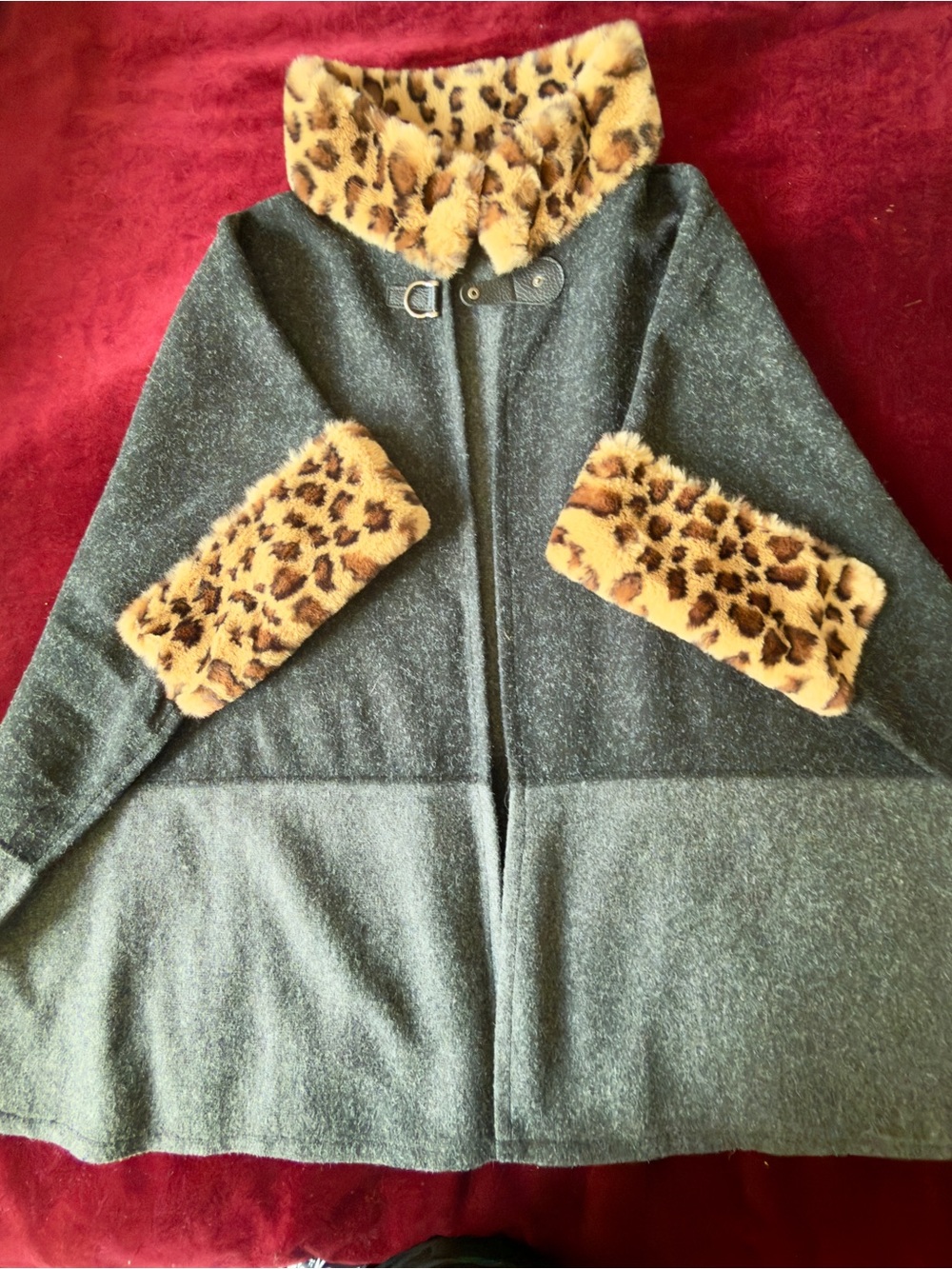 Coco + Carmen Gray Cape with Leopard Faux-Fur Trim